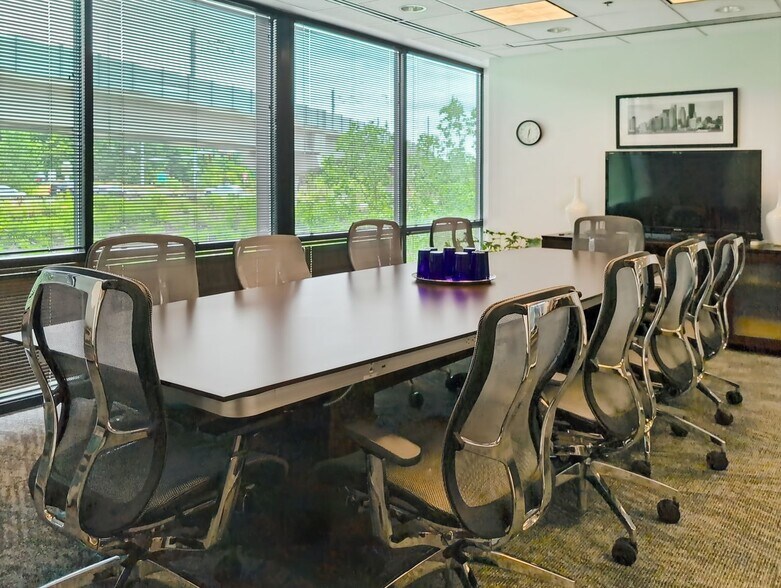 6100 219th St SW, Mountlake Terrace, WA à louer - Photo intérieure - Image 3 de 26