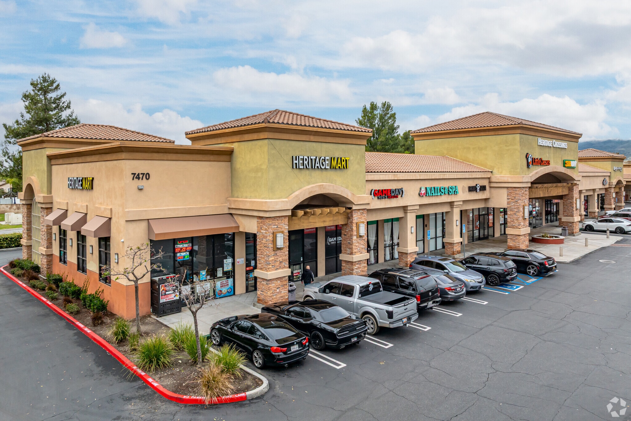 7470 Cherry Ave, Fontana, CA for lease Primary Photo- Image 1 of 5
