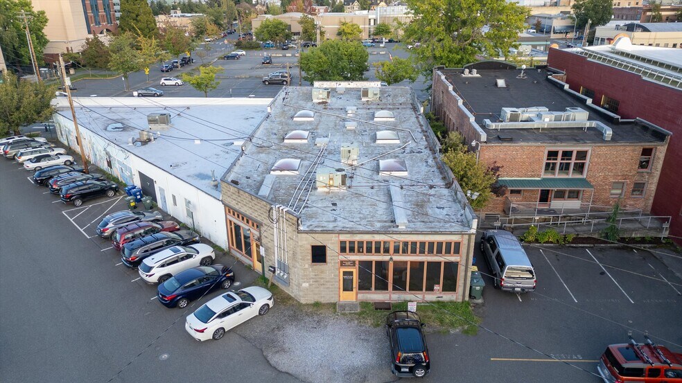 215 Prospect St, Bellingham, WA à vendre - Photo du bâtiment - Image 2 de 26
