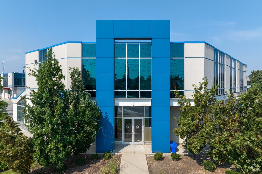 2985 Drew Rd, Mississauga, ON à vendre - Photo principale - Image 1 de 33