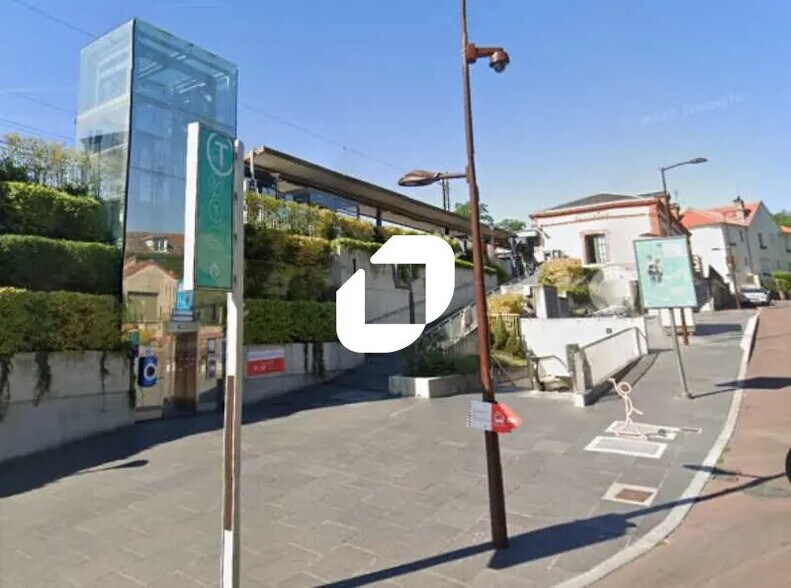 Office in Viroflay for lease - Building Photo - Image 2 of 14