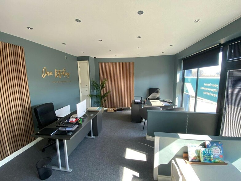 75 Stephenson Rd, Newcastle Upon Tyne for lease - Building Photo - Image 2 of 4