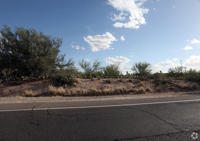 9750 E Broadway Blvd, Tucson, AZ for sale - Building Photo - Image 3 of 3