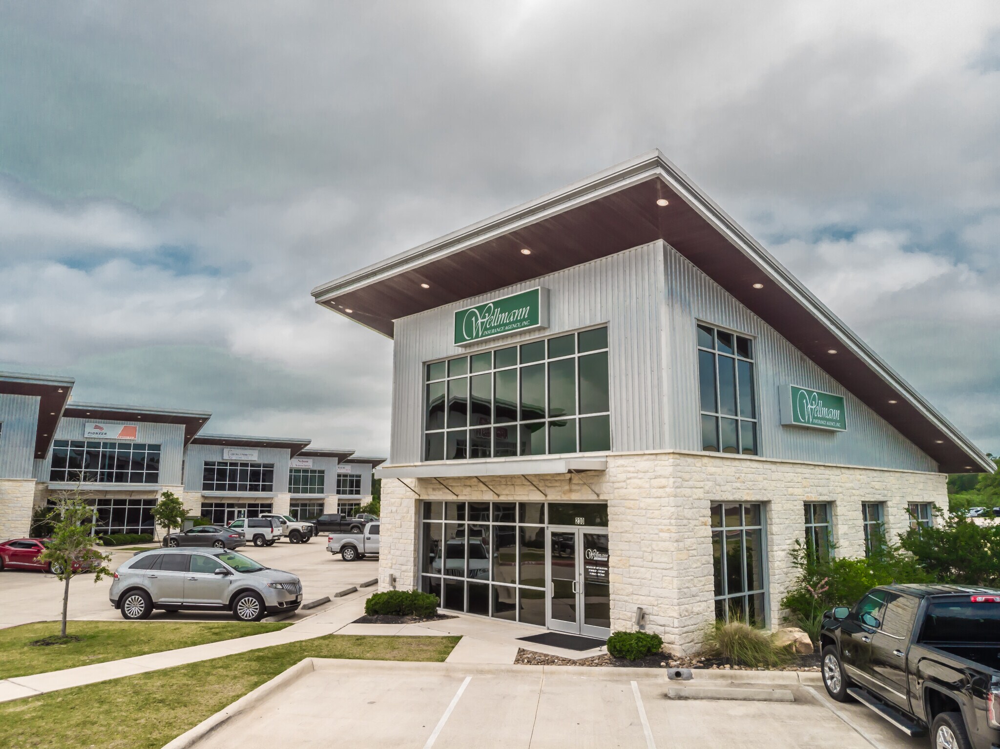 3091 University Dr, Bryan, TX for lease Building Photo- Image 1 of 8