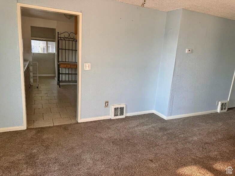 154 E Harris St, Ogden, UT à vendre - Photo du bâtiment - Image 3 de 6