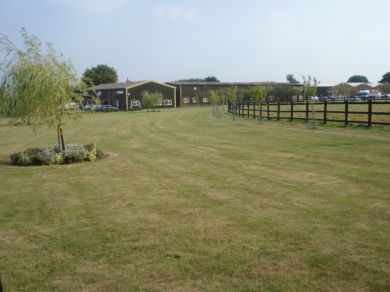 Basingstoke Rd, Reading for lease - Site Plan - Image 3 of 3