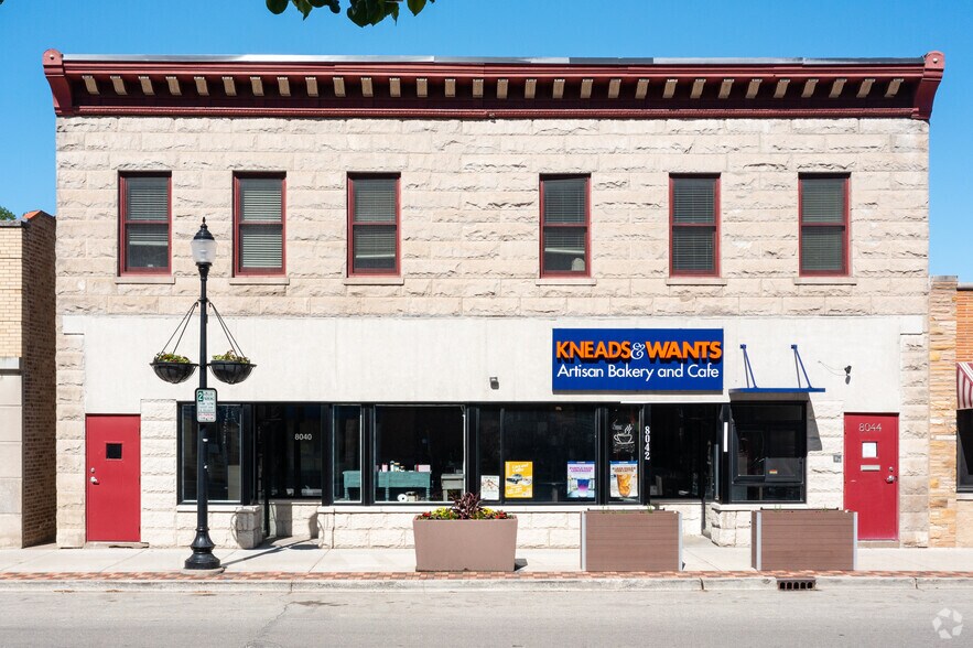 8040-8044 N Lincoln Ave, Skokie, IL à louer - Photo du bâtiment - Image 1 de 3