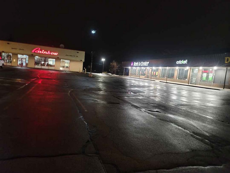 820-850 Lake Ave, Rochester, NY for lease - Building Photo - Image 2 of 6