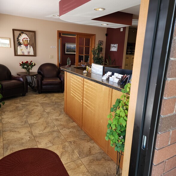 320 N 20th Ave, Pasco, WA à louer - Photo du bâtiment - Image 3 de 12