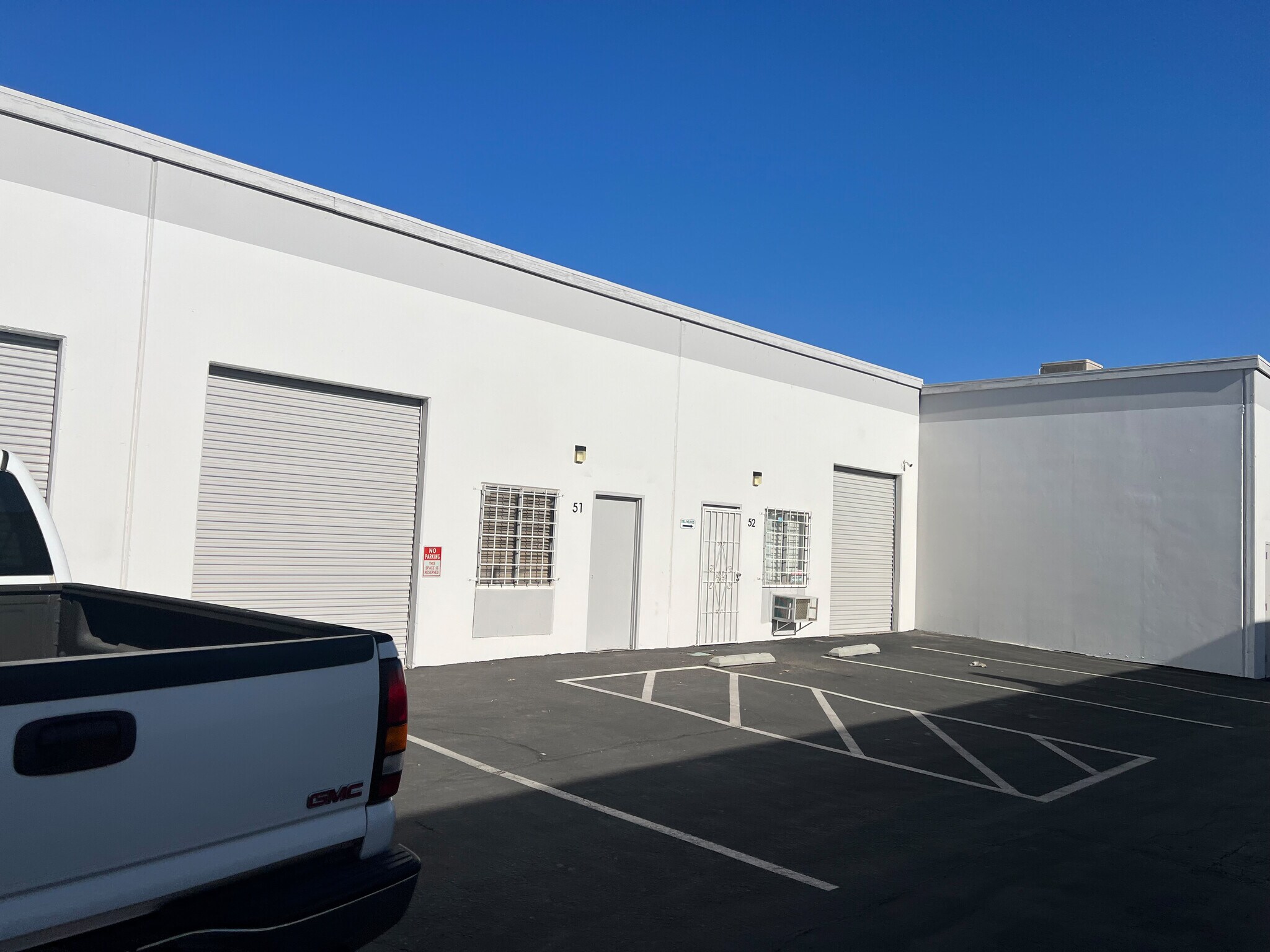 17525 Alder St, Hesperia, CA for lease Interior Photo- Image 1 of 1