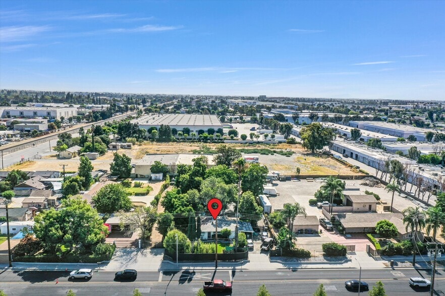 8945 Hellman Ave, Rancho Cucamonga, CA for sale - Building Photo - Image 3 of 29