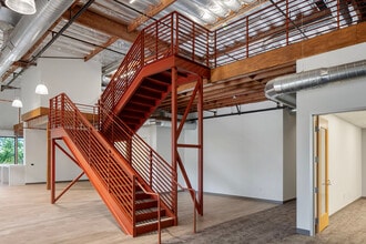 2641 La Mirada Dr, Vista, CA for sale Interior Photo- Image 2 of 10