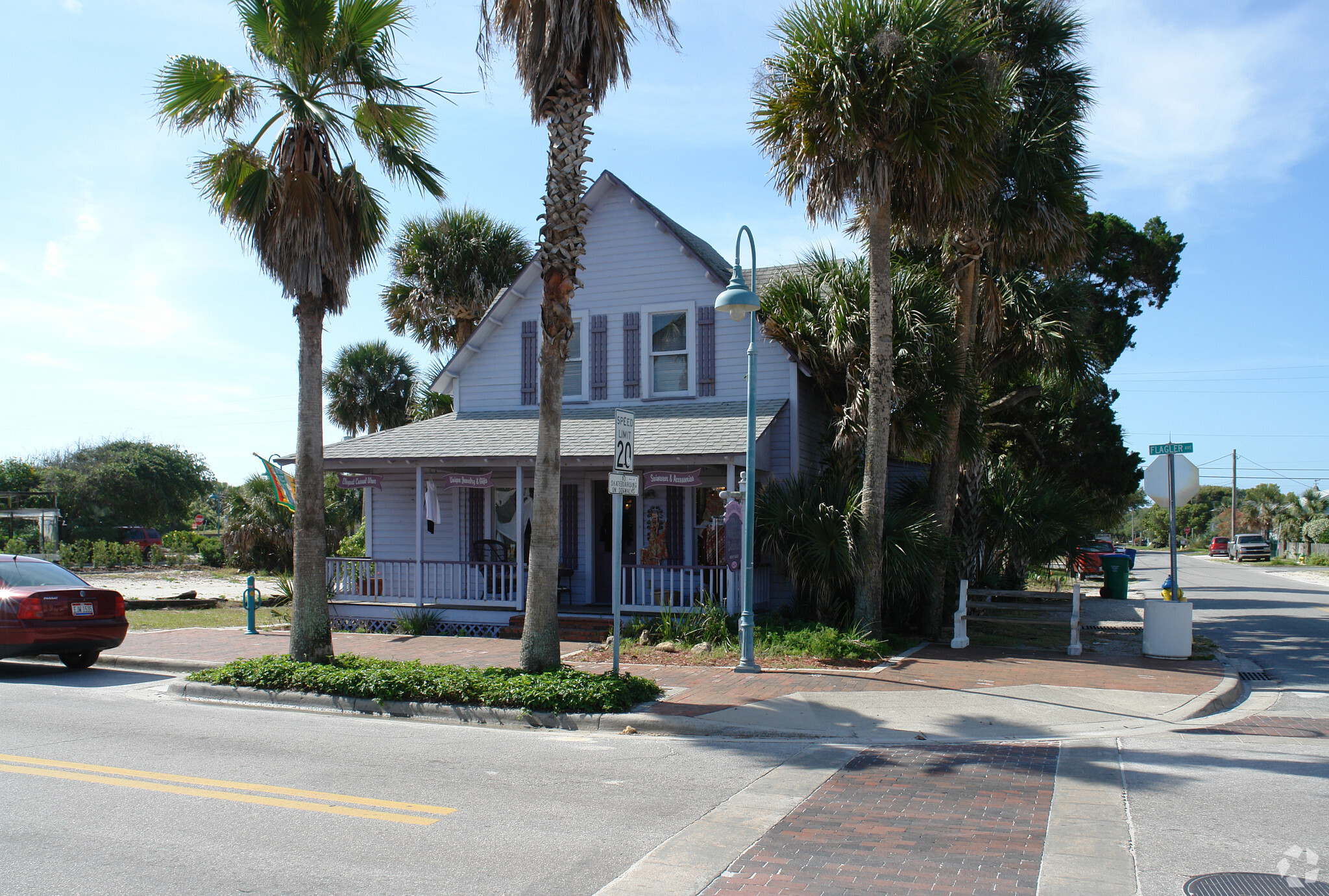 401 Flagler Ave, New Smyrna Beach, FL à vendre Photo principale- Image 1 de 1