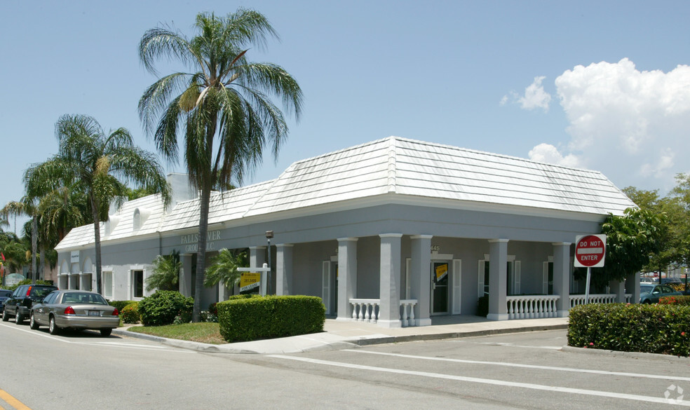 405-445 8th St S, Naples, FL for lease - Building Photo - Image 2 of 9