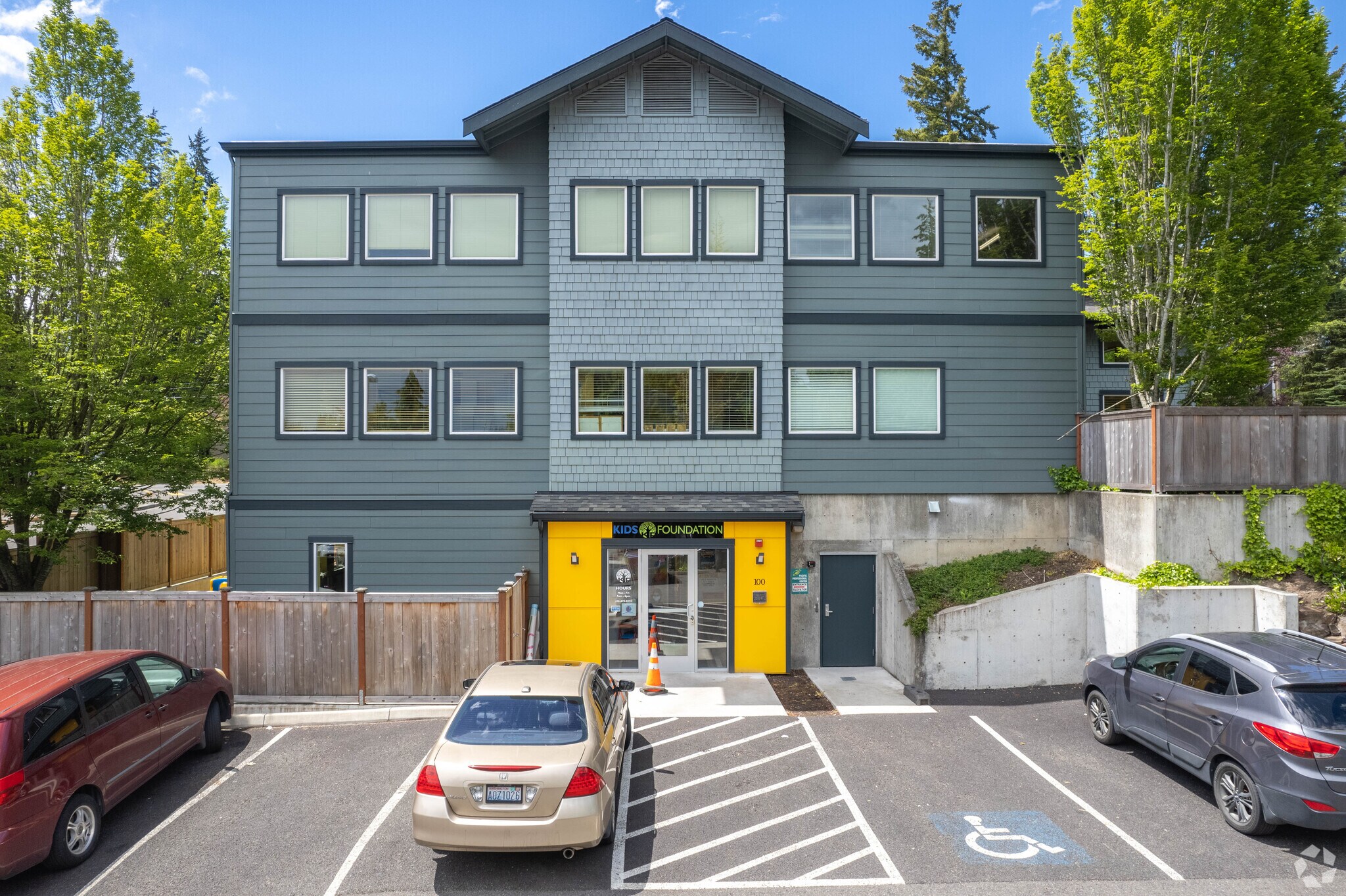 21827 76th Ave W, Edmonds, WA à vendre Photo principale- Image 1 de 11