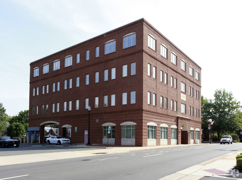 9200 Church St, Manassas, VA à louer - Photo du bâtiment - Image 2 de 4