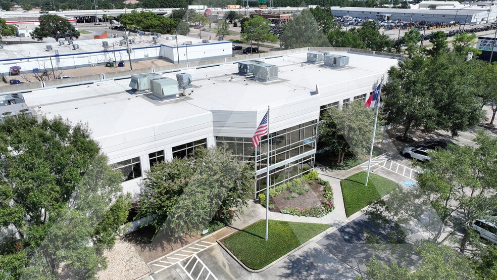 10750 Hammerly Blvd, Houston, TX à louer - Photo du bâtiment - Image 3 de 13