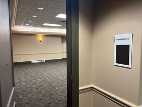 435 Gregoire Dr, Fort McMurray, AB à louer Photo intérieure- Image 1 de 4