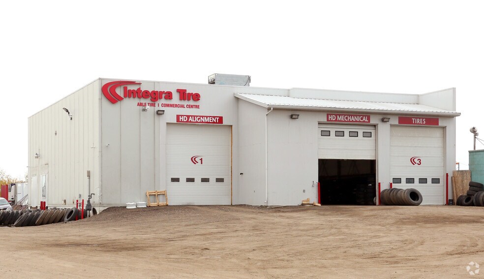 12130 68th St NW, Edmonton, AB for sale - Primary Photo - Image 1 of 1