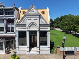 Plus de détails pour 505 Main St, New Harmony, IN - Bureau à vendre