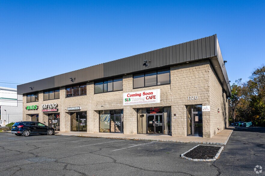 1320 State Route 23, Wayne, NJ à vendre - Photo du bâtiment - Image 2 de 20