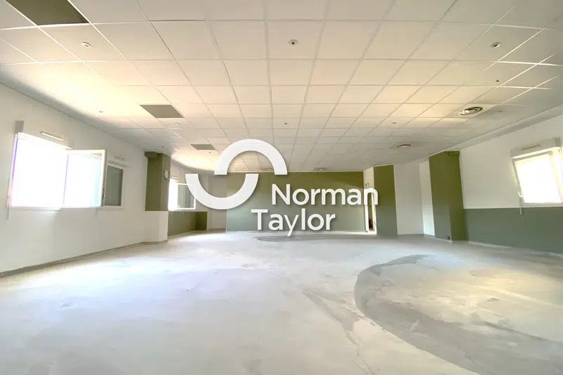 Flex in Montpellier for lease - Interior Photo - Image 1 of 19