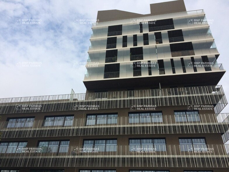 Office in Nantes for lease - Building Photo - Image 1 of 15