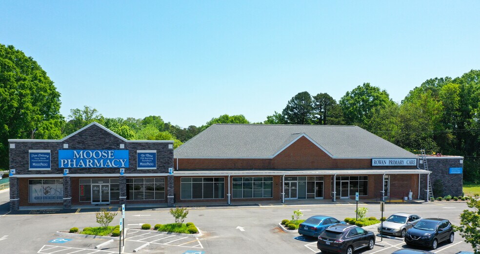 1406 W Innes St, Salisbury, NC à louer - Photo du bâtiment - Image 2 de 7