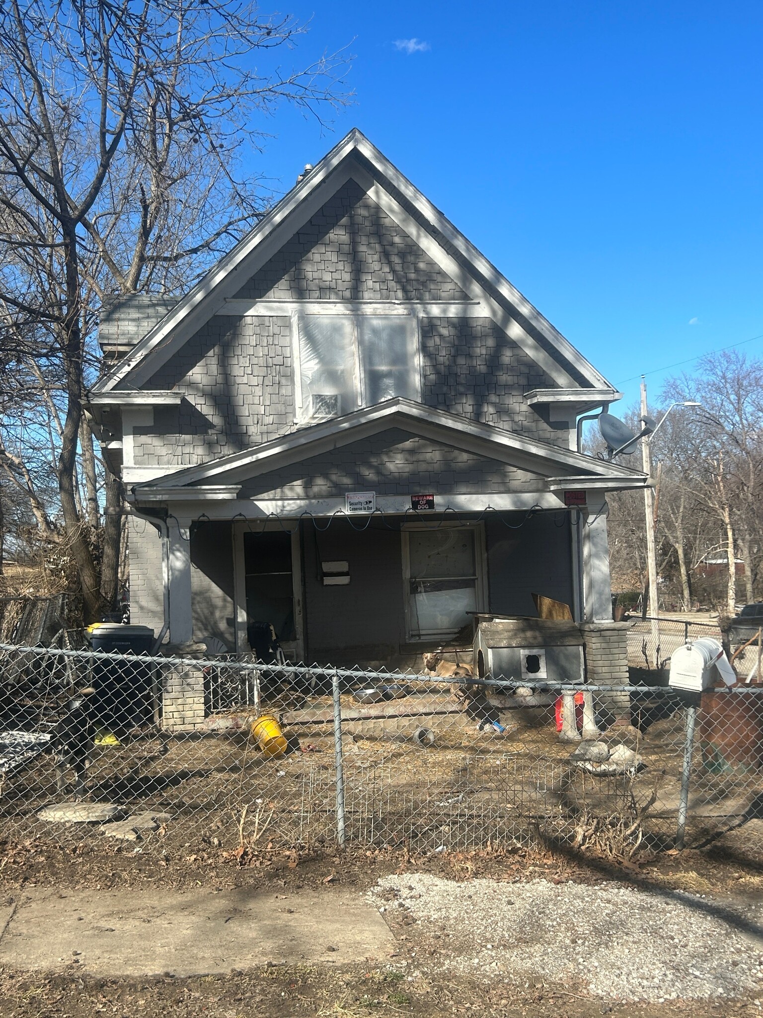 6344 E 11th St, Kansas City, MO for sale Primary Photo- Image 1 of 2