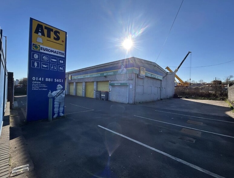 165 Glasgow Rd, Barrhead for sale - Building Photo - Image 1 of 8