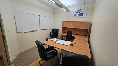 1880 W Oak Pky, Marietta, GA for lease Interior Photo- Image 1 of 17