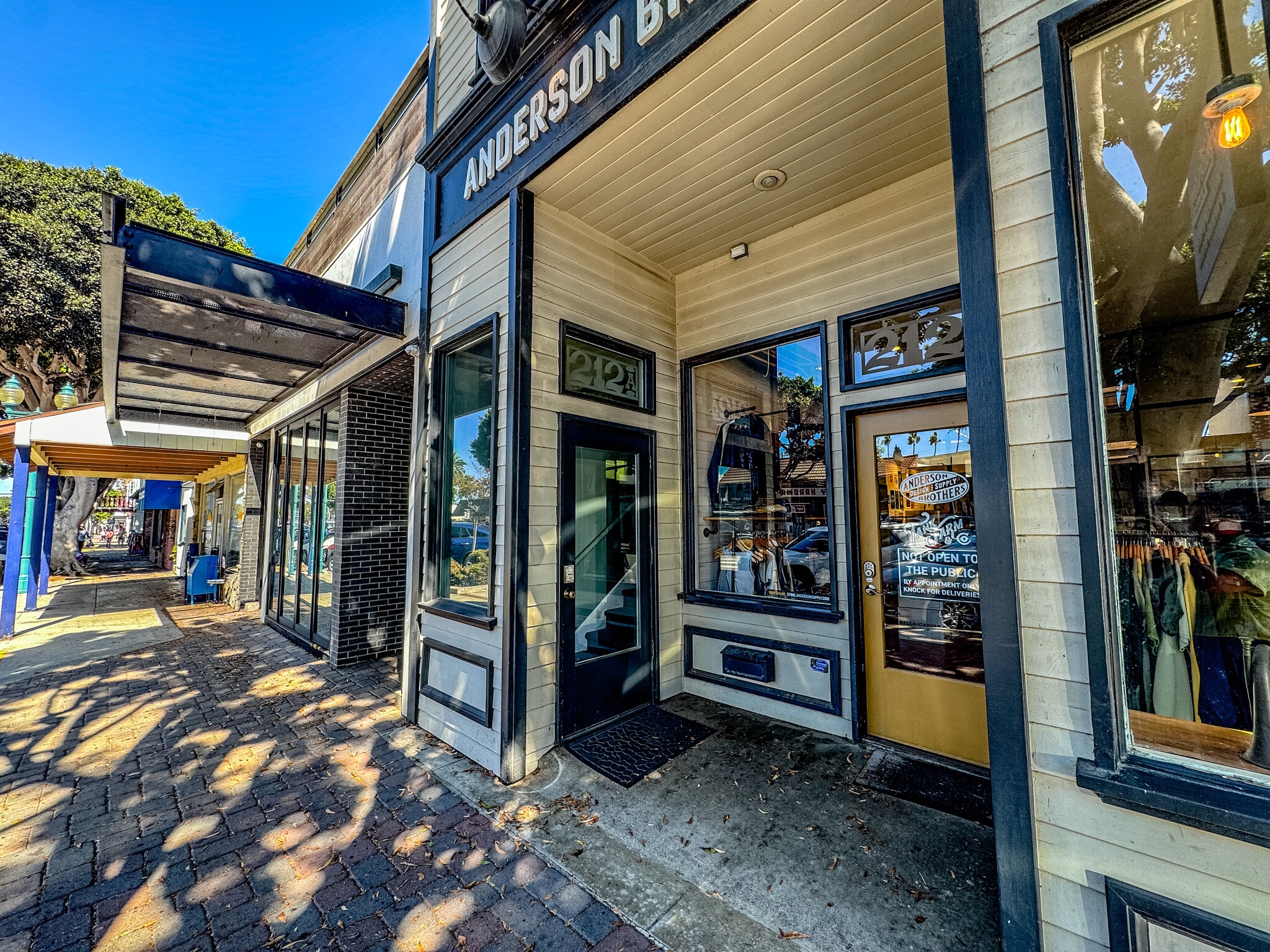 212 Main St, Seal Beach, CA for lease Building Photo- Image 1 of 9