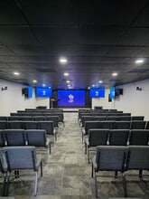 8200 Westglen Dr, Houston, TX for lease Interior Photo- Image 2 of 10