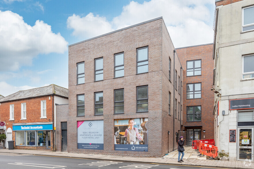 31-34 Bartholomew St, Newbury for lease - Building Photo - Image 1 of 5