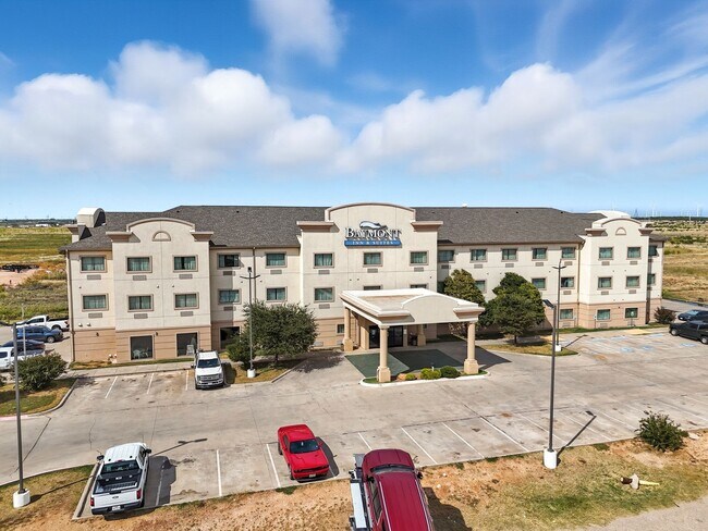 Plus de détails pour 1005 E US Highway 180, Snyder, TX - Services hôteliers à vendre