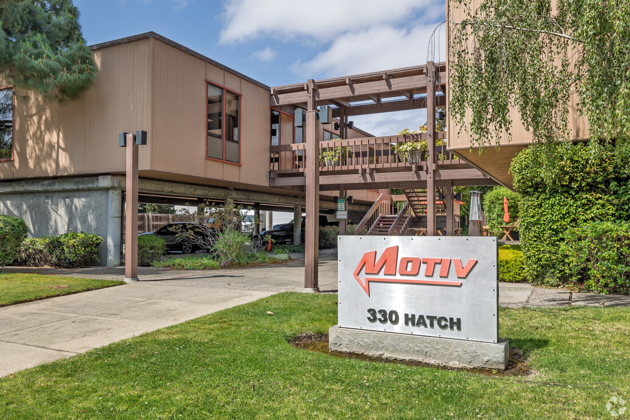 330 Hatch Dr, Foster City, CA à vendre Photo du bâtiment- Image 1 de 5