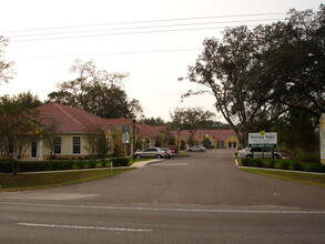 6989 E Fowler Ave, Temple Terrace, FL for lease Interior Photo- Image 2 of 5