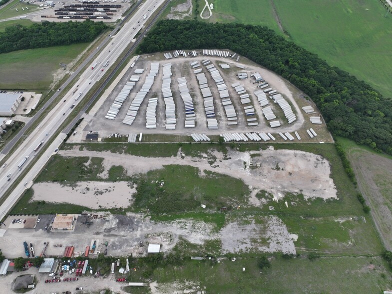 4725 N I 35 E, Waxahachie, TX for sale - Building Photo - Image 3 of 4