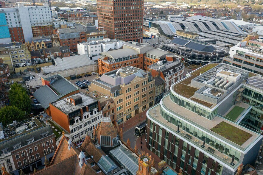 33 Blagrave St, Reading à louer - Photo du bâtiment - Image 2 de 19