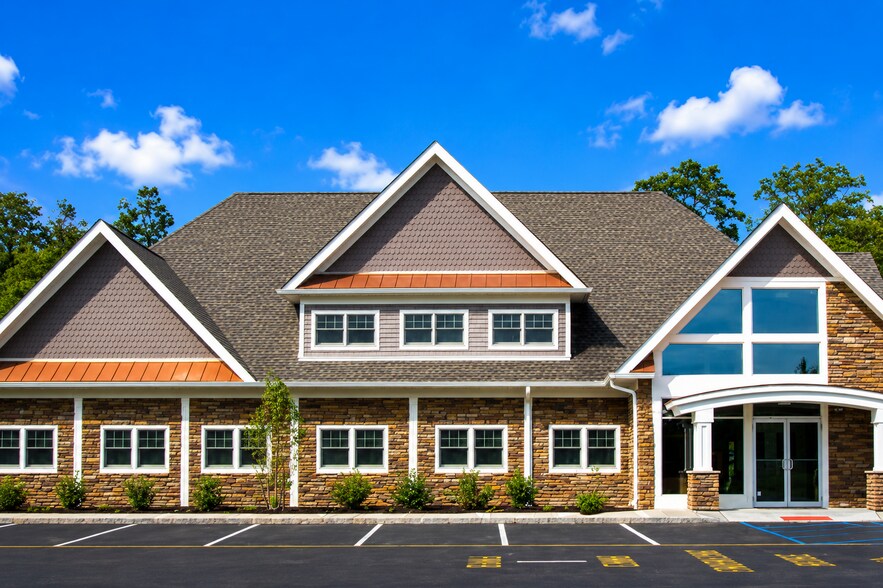 186 W Veterans Hwy, Jackson, NJ à vendre - Photo du bâtiment - Image 1 de 8