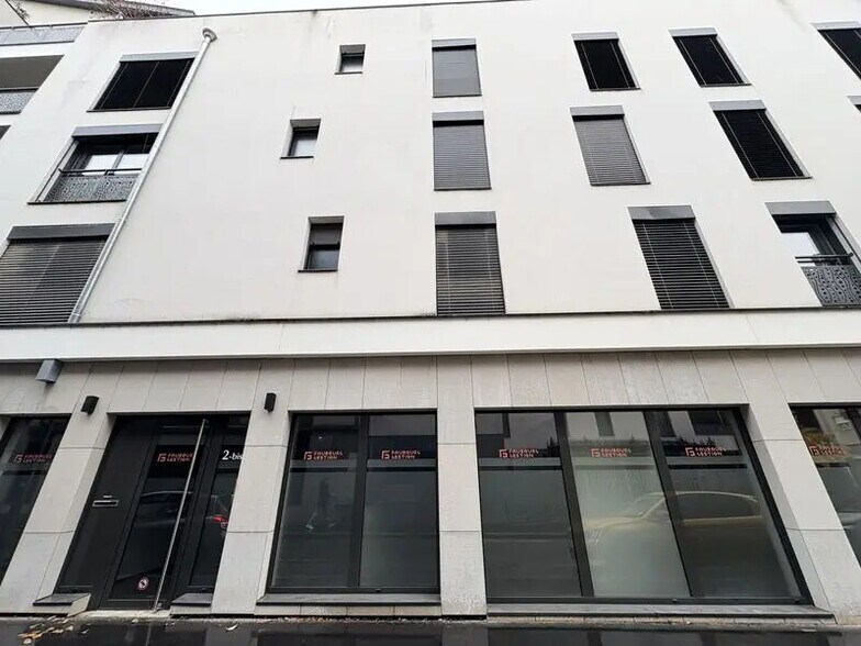 Bureau dans Lyon à louer - Photo du bâtiment - Image 2 de 10
