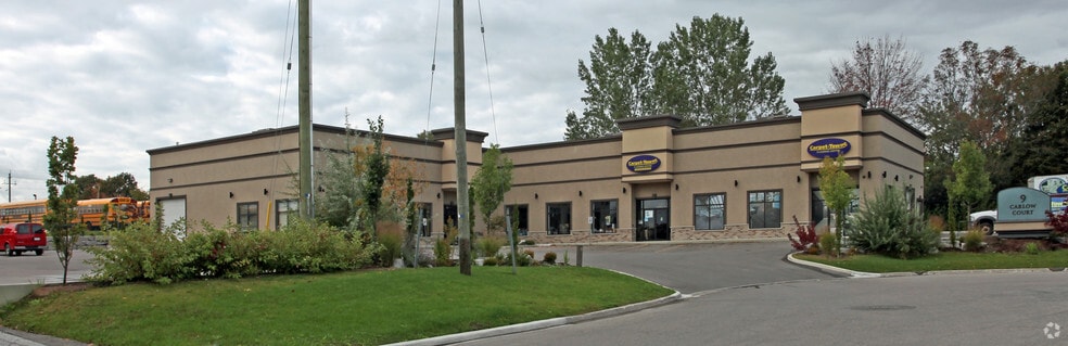 9 Carlow Ct, Whitby, ON for sale - Primary Photo - Image 1 of 1