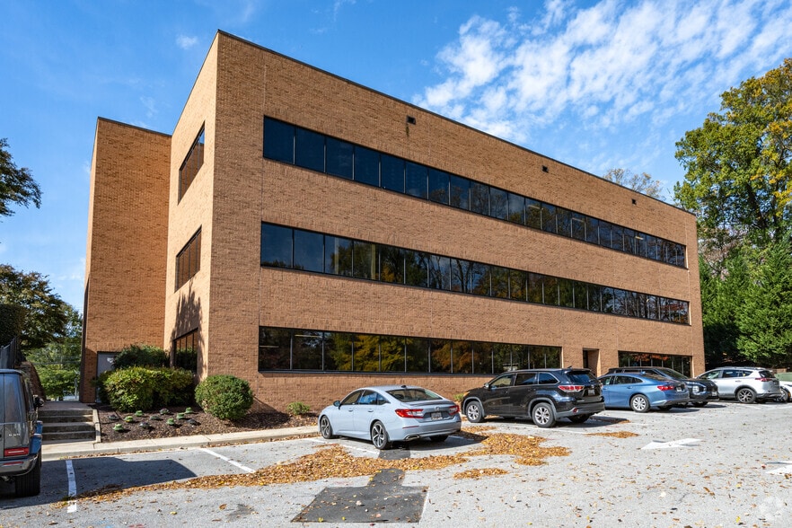 6915 Laurel Bowie Rd, Bowie, MD for lease - Building Photo - Image 2 of 4
