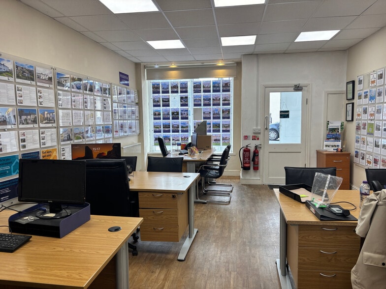 39 Station St, Cockermouth for lease - Interior Photo - Image 3 of 6