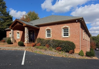 Plus de détails pour 2581 W Clemmonsville Rd, Winston Salem, NC - Bureau à louer