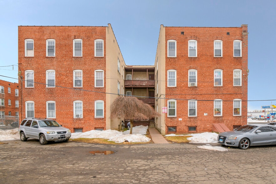 851-853 Wethersfield Ave, Hartford, CT for sale - Building Photo - Image 3 of 11