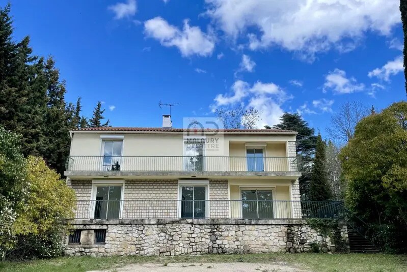 Flex in Aix-en-Provence for sale Building Photo- Image 1 of 5
