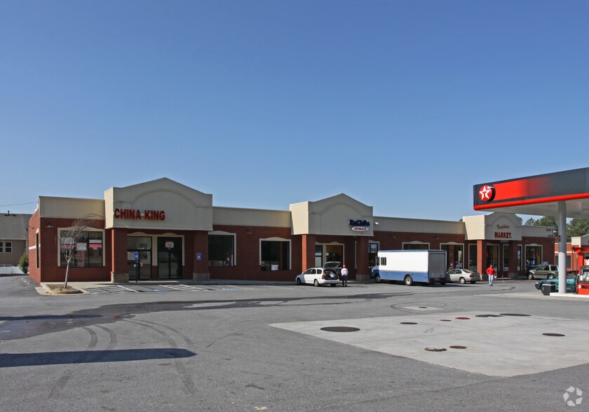 4943 Snapfinger Woods Dr, Decatur, GA à louer - Photo principale - Image 2 de 2