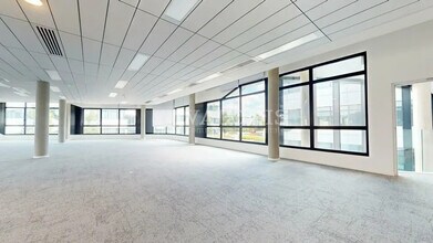 Bureau dans Champagne-au-Mont-d'Or à louer Photo du bâtiment- Image 1 de 6