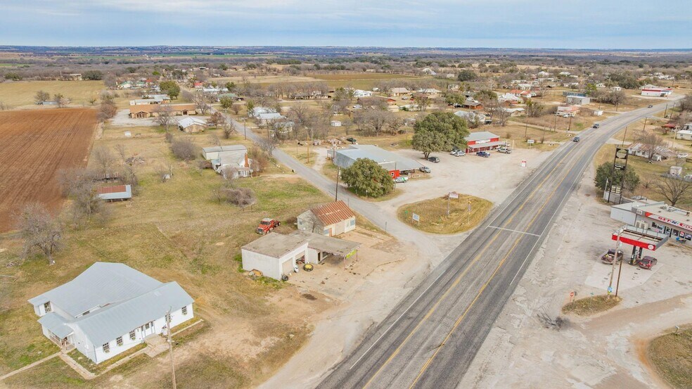 100 Commerce st, Gustine, TX à vendre - Photo du bâtiment - Image 2 de 21